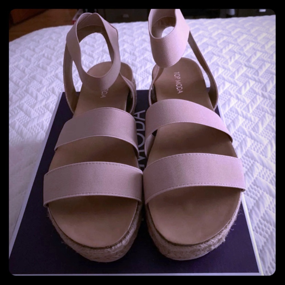 Super cute blush sandals